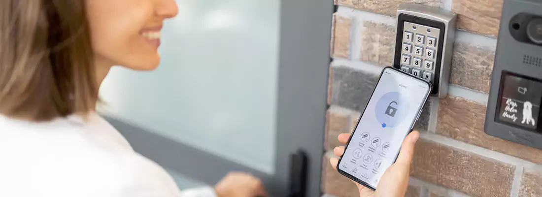 Seamless Integration of NFC Locks with Existing Security Systems in Oak Ridge, FL